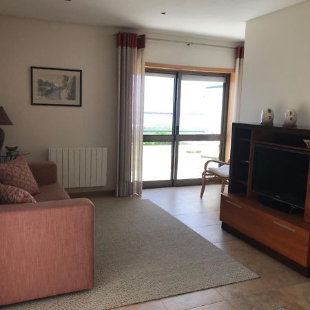 Beachfront Apartment With Sea View Azurara المظهر الخارجي الصورة