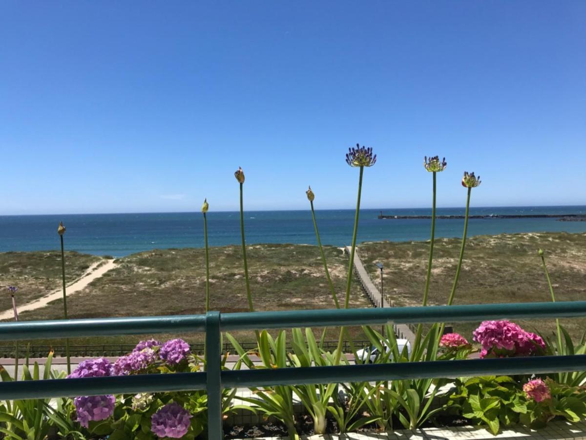 Beachfront Apartment With Sea View Azurara المظهر الخارجي الصورة