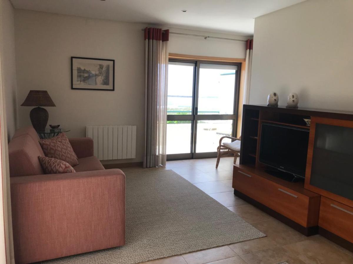 Beachfront Apartment With Sea View Azurara المظهر الخارجي الصورة