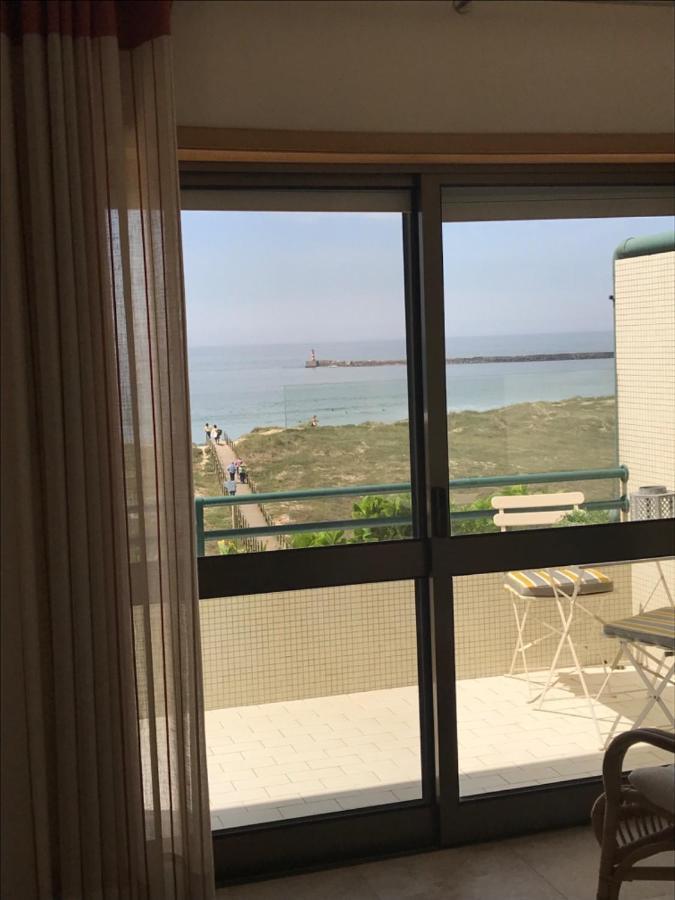 Beachfront Apartment With Sea View Azurara المظهر الخارجي الصورة